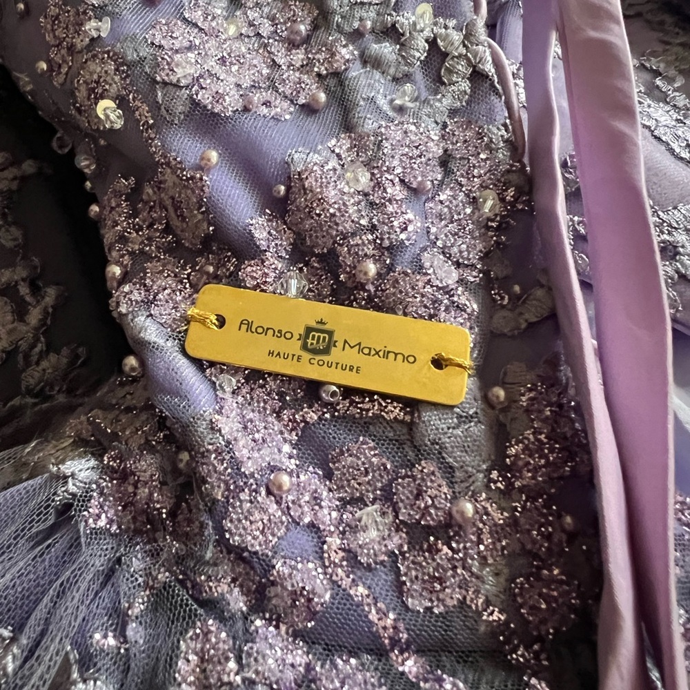 Alonso Maxima Haute Couture